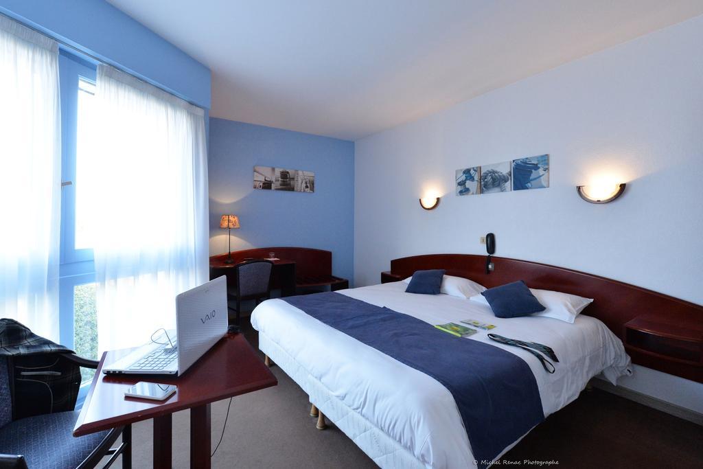 Hotel Le Ty-Lann Saint-Avé エクステリア 写真