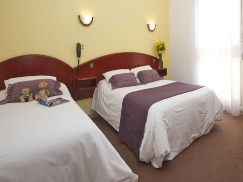 Hotel Le Ty-Lann Saint-Avé エクステリア 写真