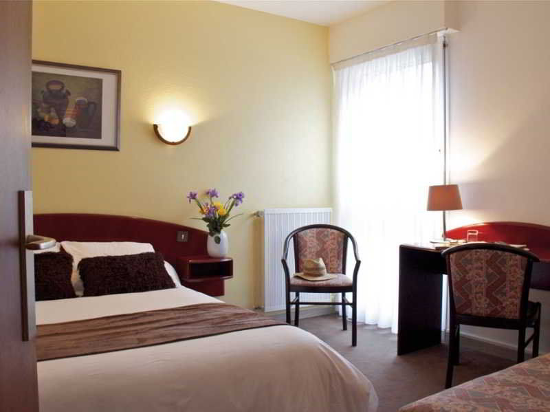 Hotel Le Ty-Lann Saint-Avé エクステリア 写真