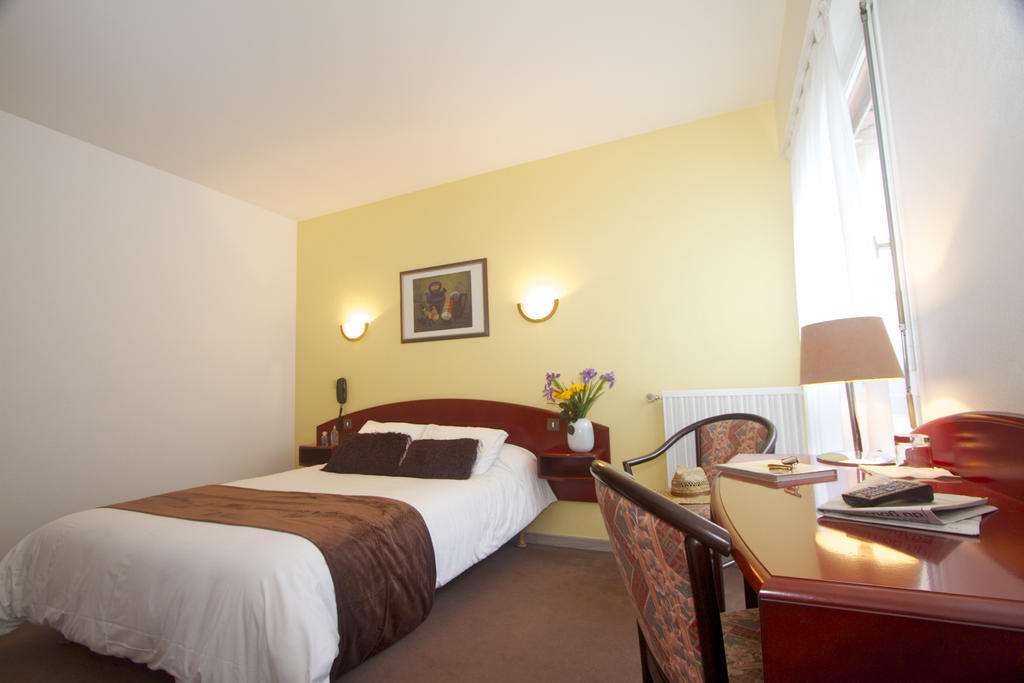 Hotel Le Ty-Lann Saint-Avé エクステリア 写真